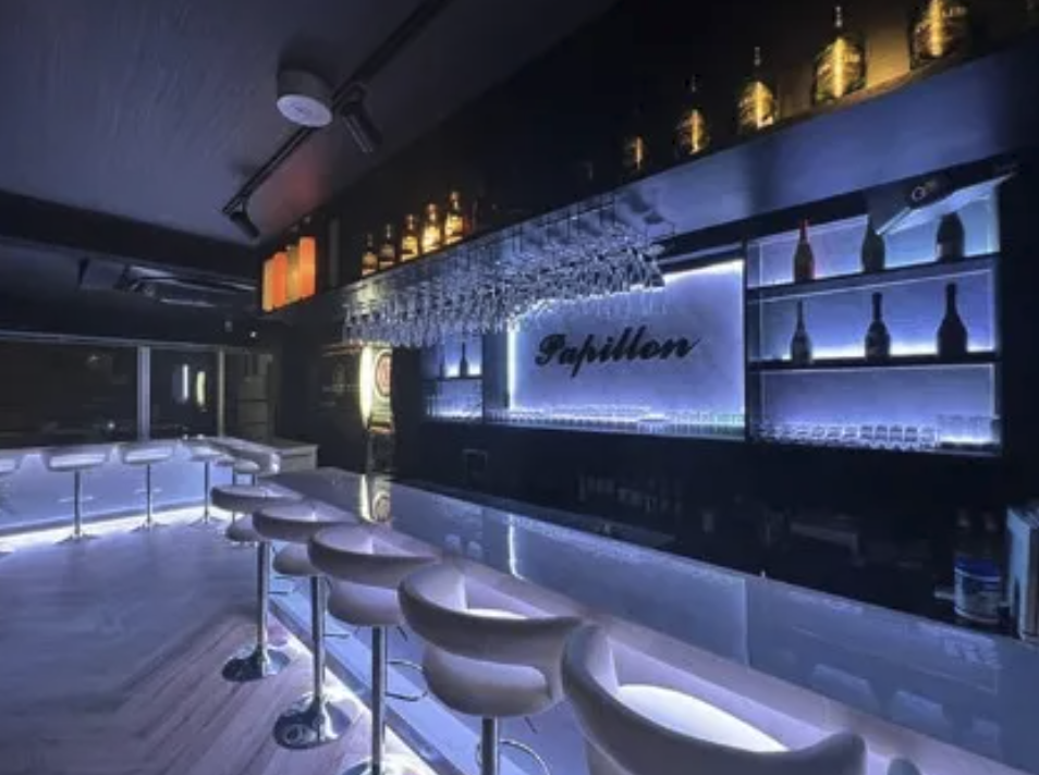 Girl's Bar Papillon 店内写真